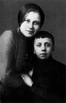 Yesenin's children photo