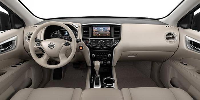 Nissan Pathfinder 2014 Test Drive