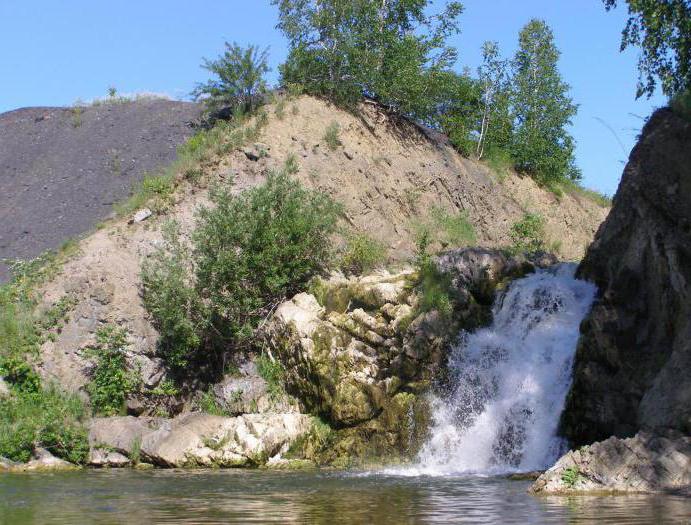 беловский водопад в искитимском районе