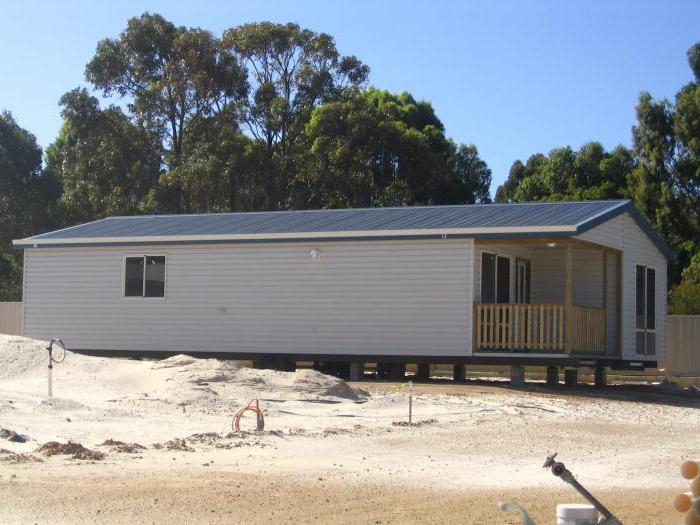 frame house 7x9 with a sloping roof