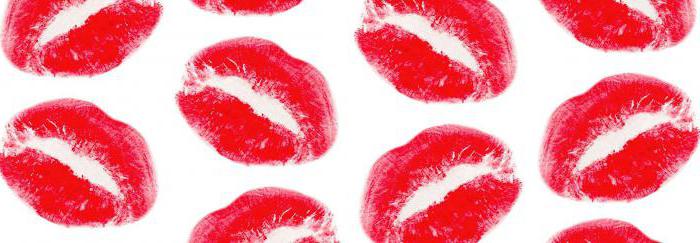 как правильно красить губы красной помадой