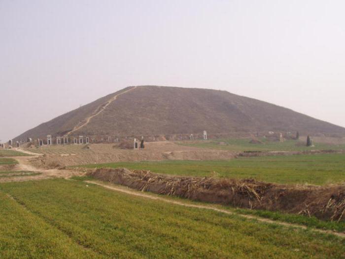 Белая пирамида в Китае