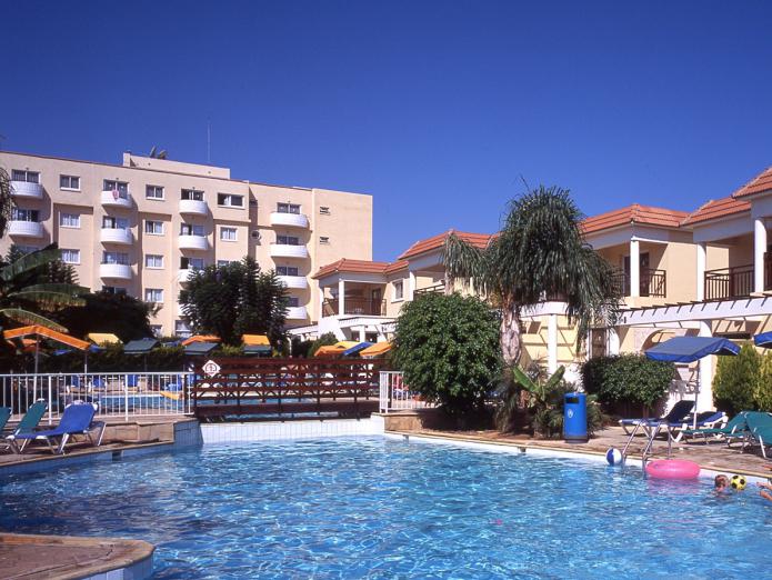 jacaranda hotel apartments кипр 