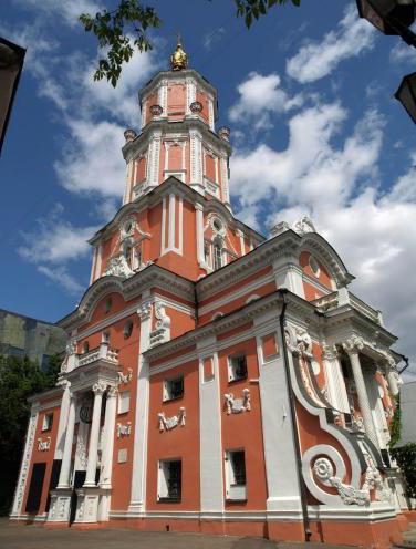 церковь Архангела Гавриила Меньшикова башня