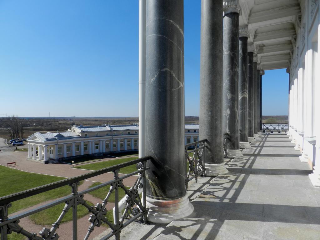 дворец бельведер в петергофе фото