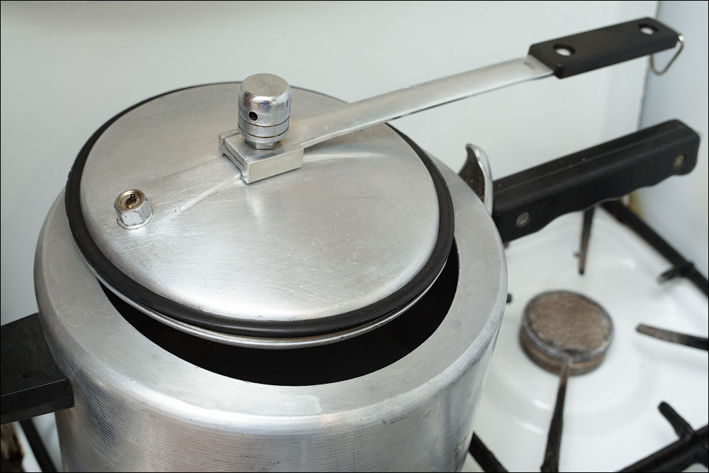 Сковорода скороварка с клапаном