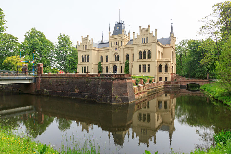 Замок Эвенбург