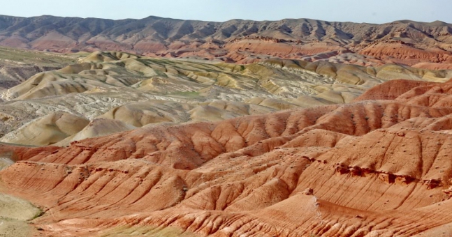 Sary-Too mountain range