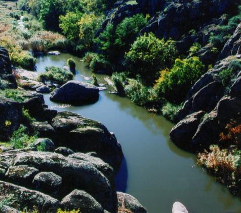 Aktovsky canyon, trekking