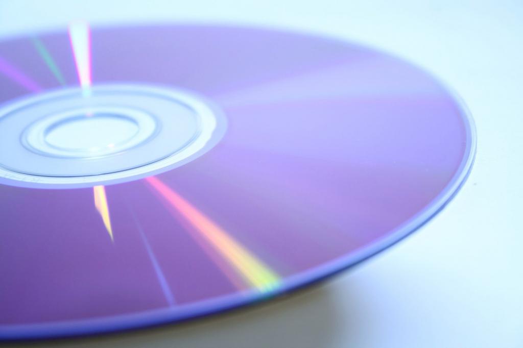 Звуковой компакт-диск. Компакт-диск обои. Позитив мультимедиа диски. Природа сиди диск арт.
