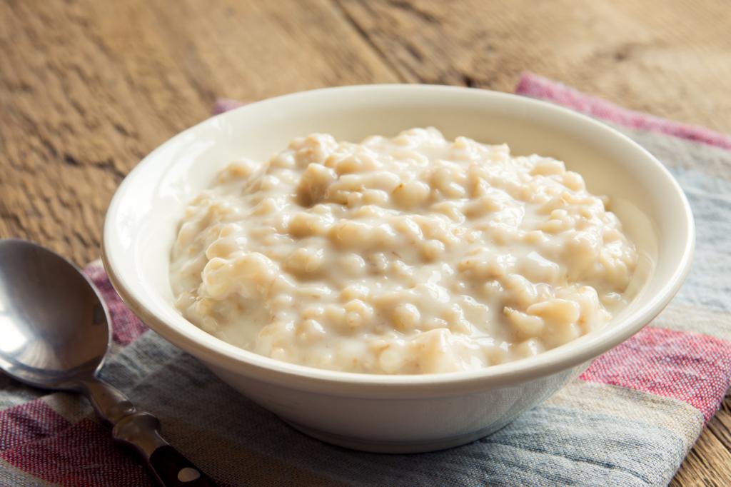 porridge made from oat grains