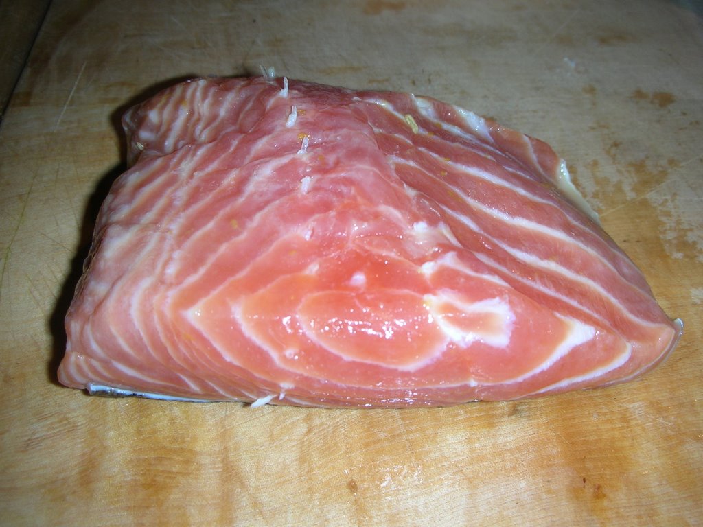 calorie salmon salted in oil