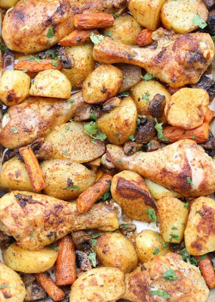 как запечь курицу в духовке с картошкой рецепты