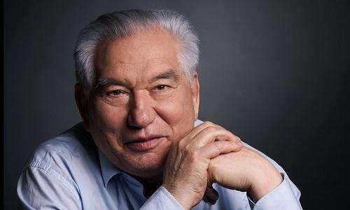 Aitmatov first teacher summary