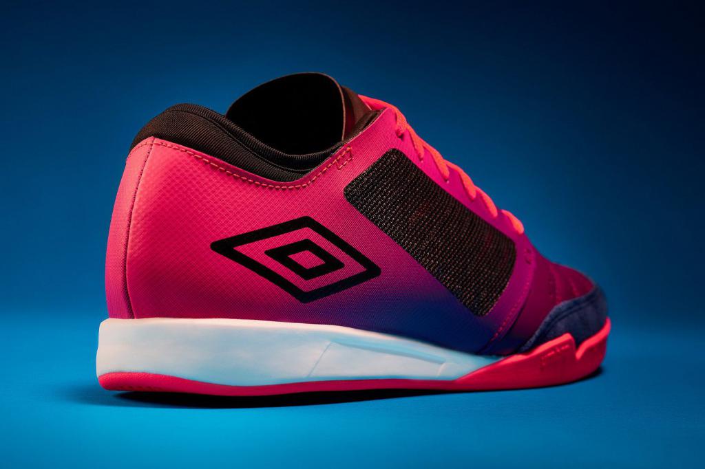 Футзалки Umbro