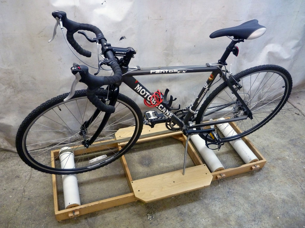 Велостанок из велосипеда
