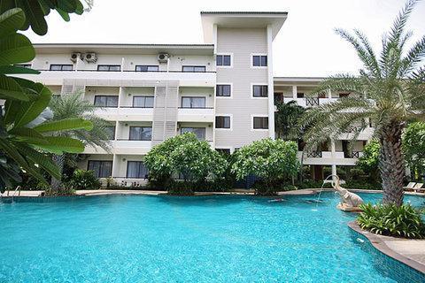 Sea Breeze Jomtien Resort 3 *