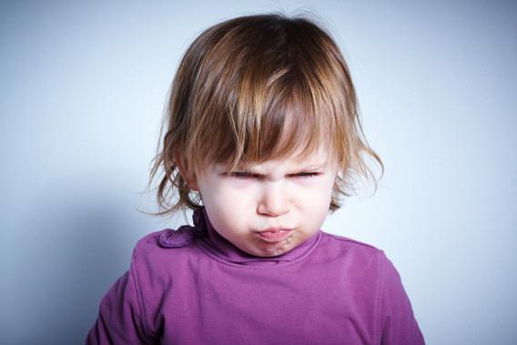 Ребенок 2 года плачет капризничает температуры нет thumbnail