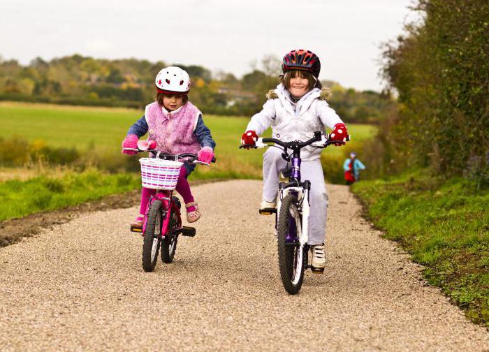 bicycles from 3 years old with a handle