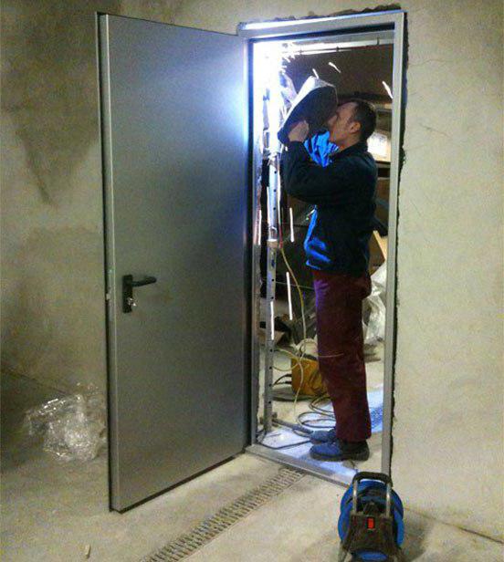 installation of a fire door do I need a license