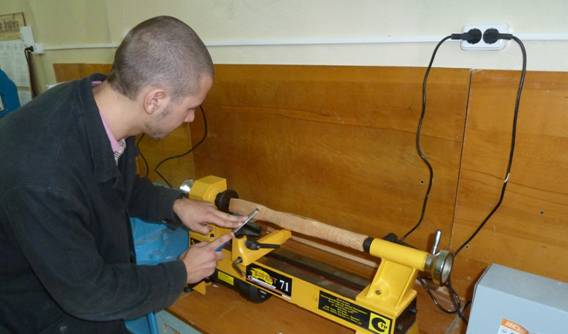 Work on the machine "Enkor Corvette-71"