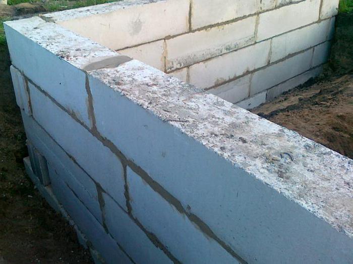 бетонные блоки плюсы и минусы