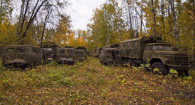 кладбища военной техники в России
