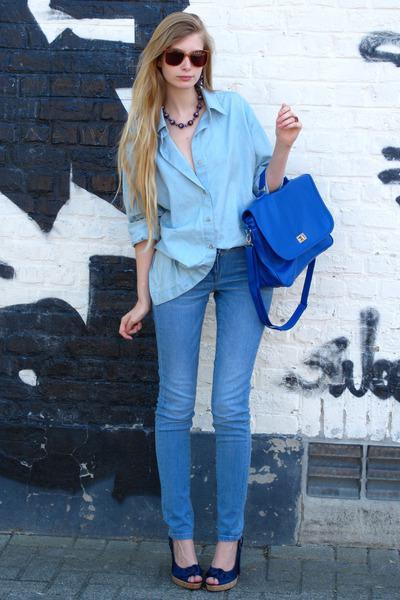 blue bag with what to wear photo