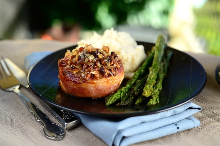 Turkey medallions with mushrooms and bacon