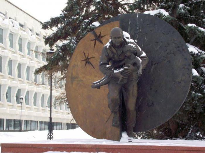 памятник дмитрию разумовскому 
