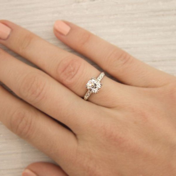 адамас обручальное кольцо с бриллиантом