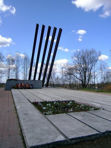 Katyusha monument on the road of life