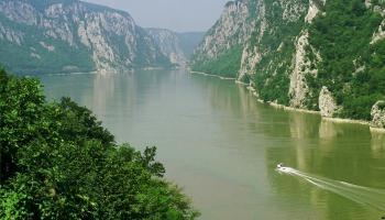 Самая длинная река Евразии