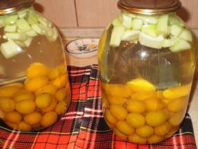 Stewed plum and squash