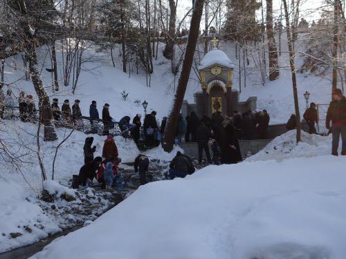 вода святой источник