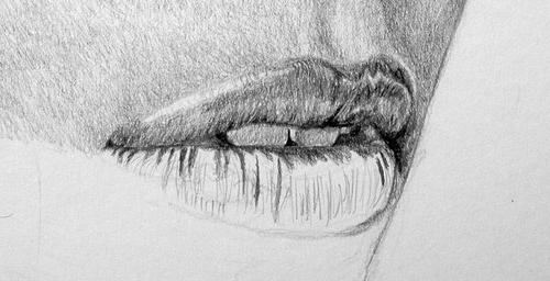 как нарисовать губы человека карандашом