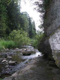 водопад в алтайском крае пещерка 