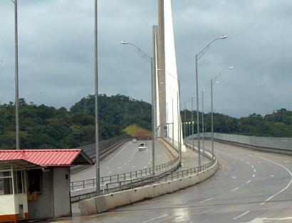 панамериканское шоссе соединяет