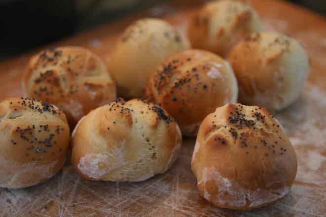 yeast buns