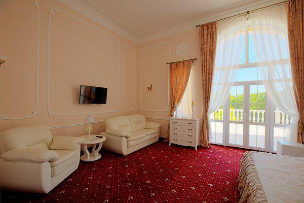 park hotel romanova evpatoria prices