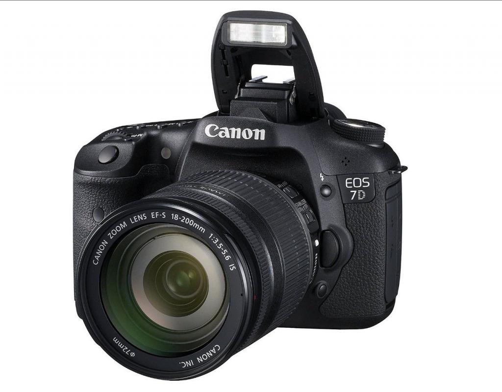объектив Canon 18 200 на фотоаппарате