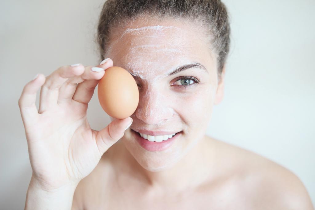 Masks for skin elasticity with an egg