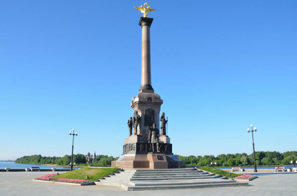 Памятник Тысячелетию Ярославля