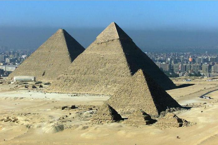 The construction of the great pyramid