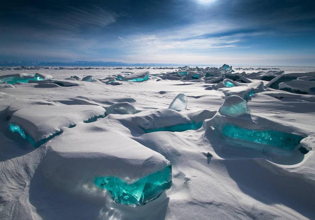 голубой лед Байкала