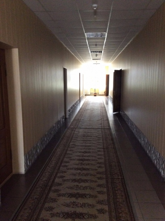 В коридорах отеля