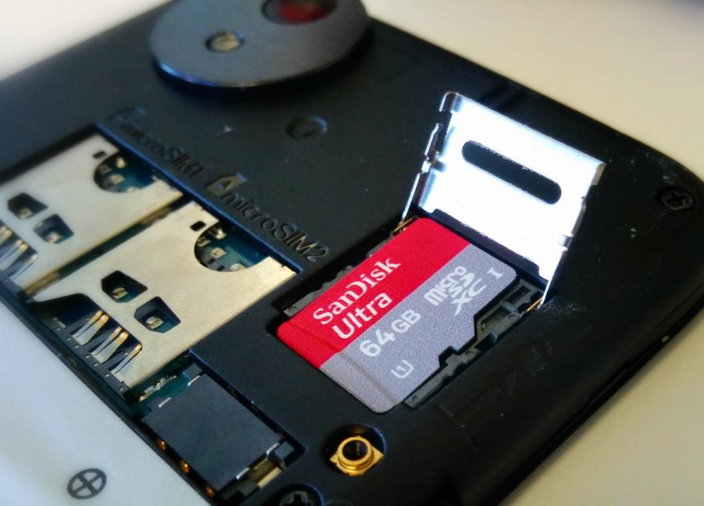 Контейнер для SD карт памяти. Контейнер для SD Card. Извлечь память из телефона