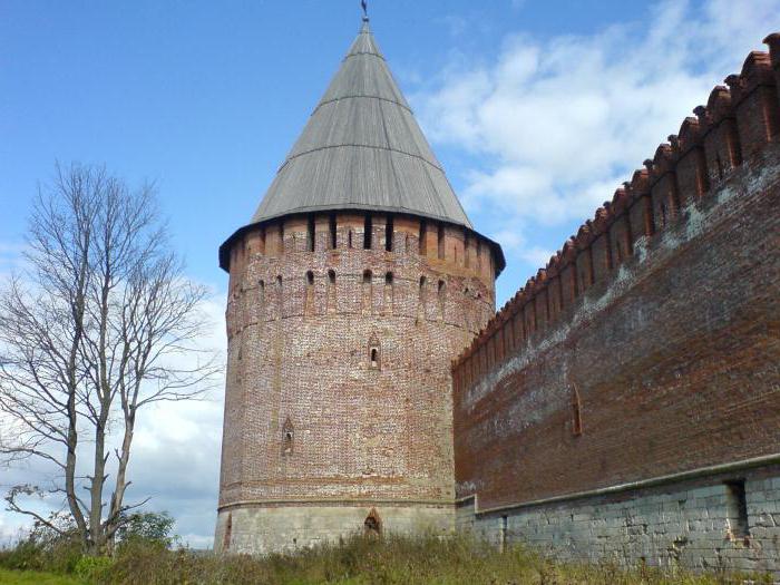 смоленская крепостная стена история башен