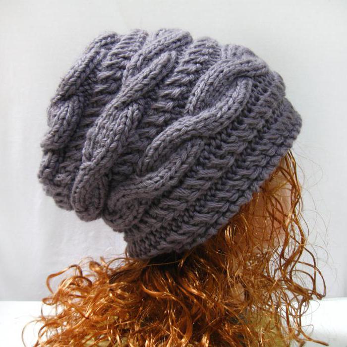 схема вязания женской шапки спицами с косами