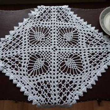 beautiful crochet napkins